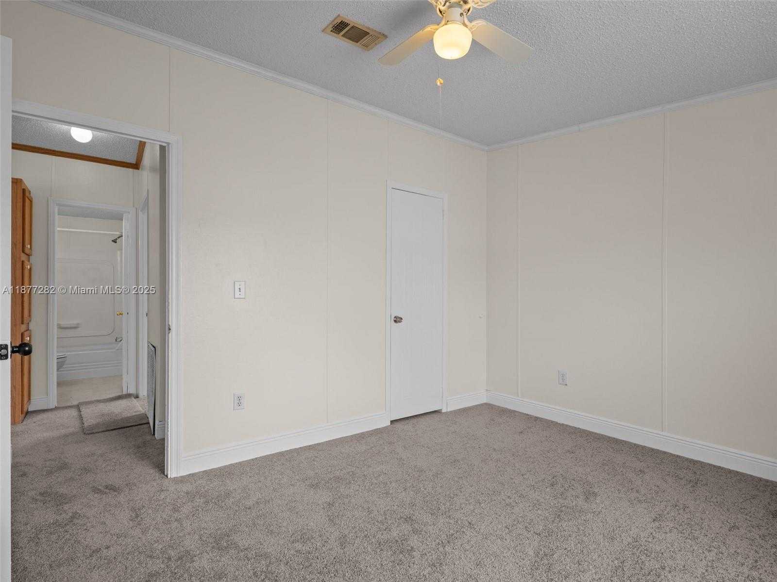 Small Image of 220 NORTH EAST 12TH AVE LOT 150, Homestead Number 25