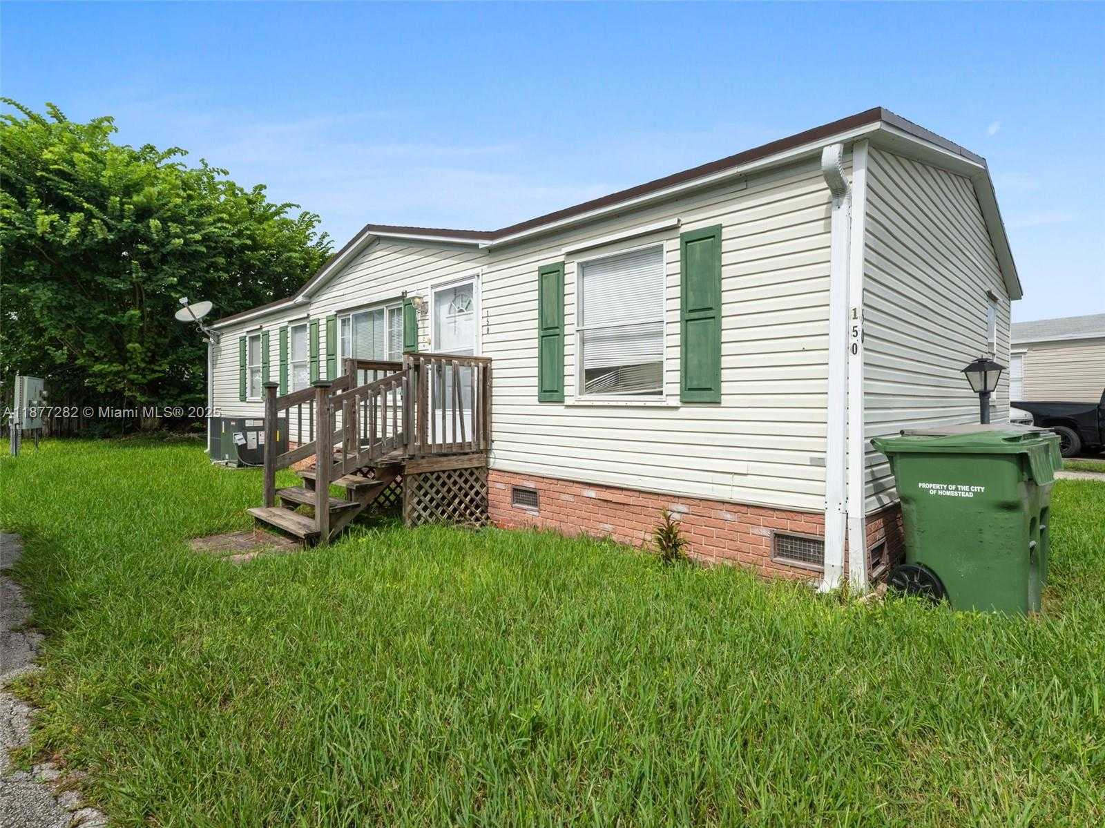 Small Image of 220 NORTH EAST 12TH AVE LOT 150, Homestead Number 3