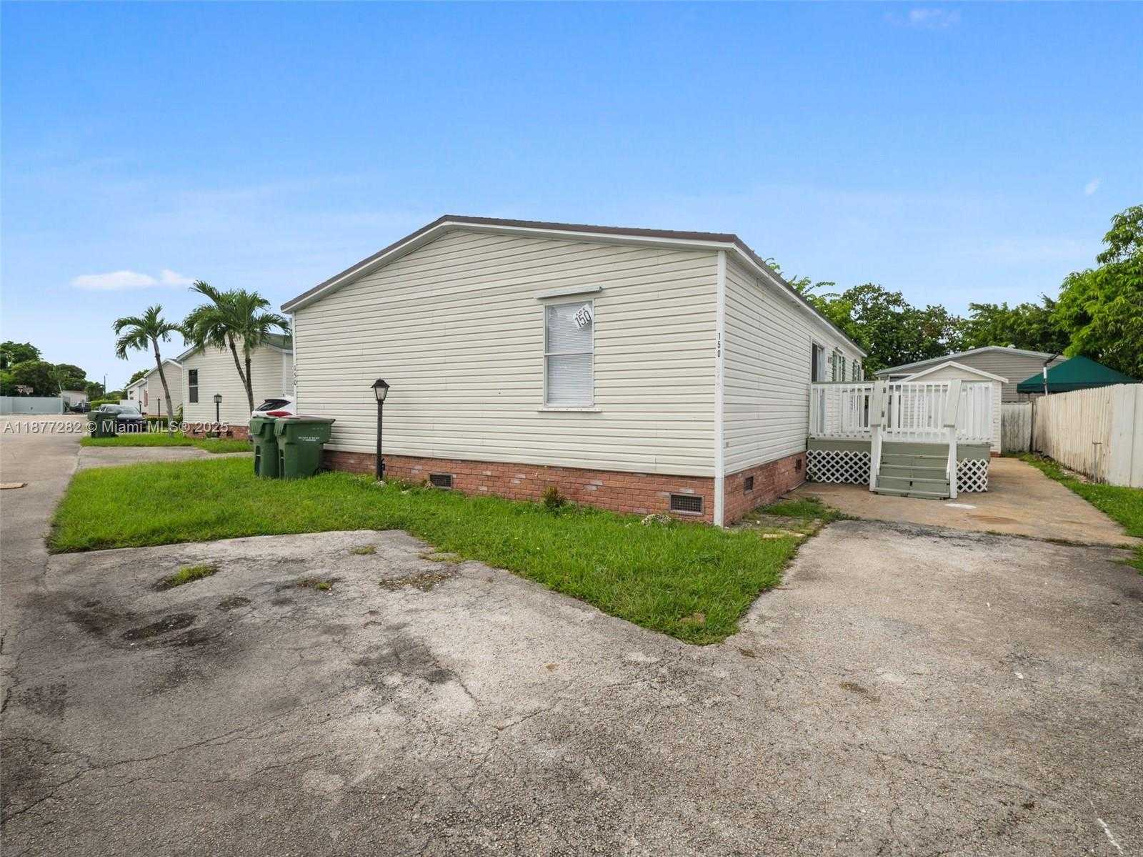 Small Image of 220 NORTH EAST 12TH AVE LOT 150, Homestead Number 35