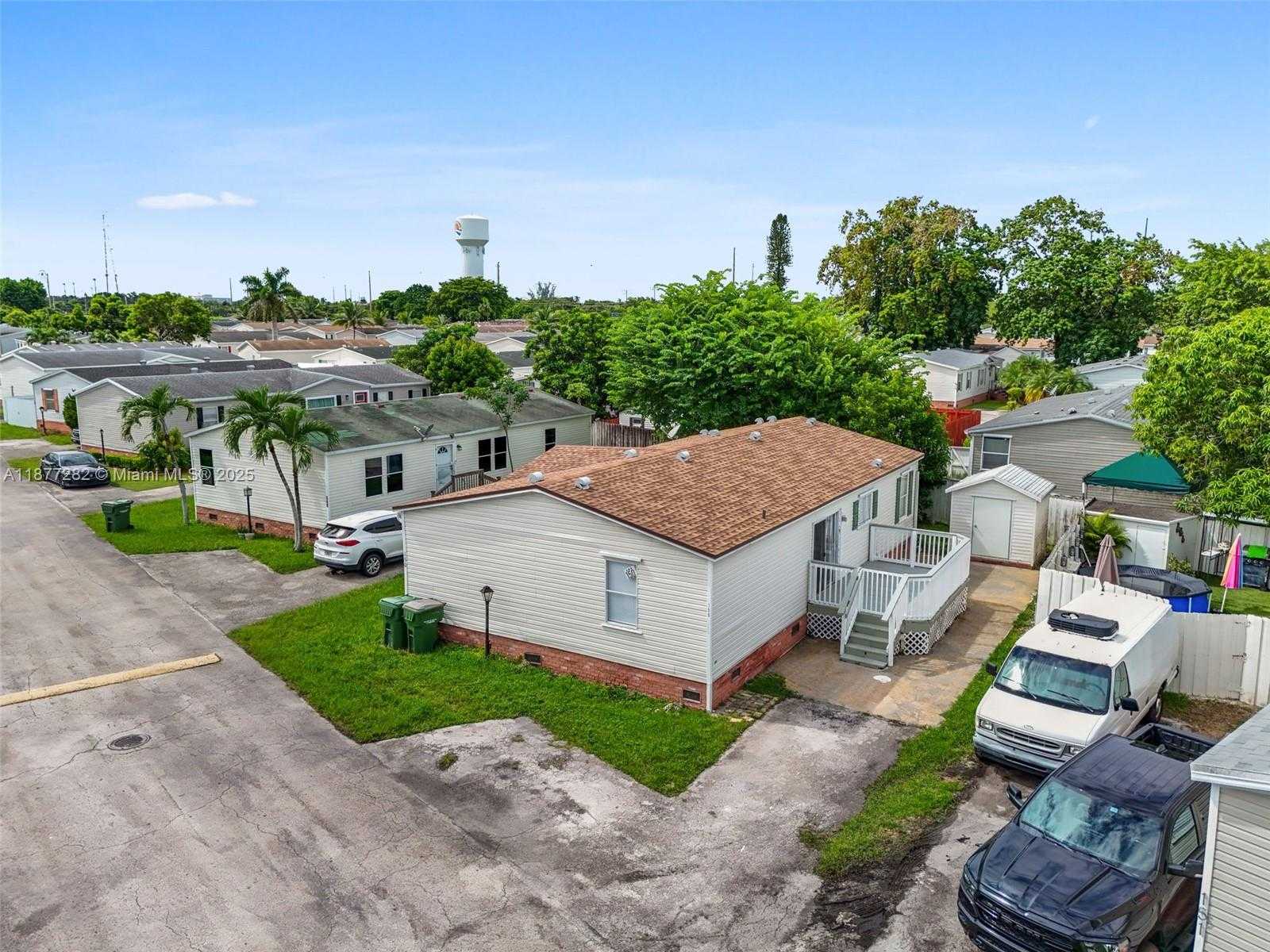 Small Image of 220 NORTH EAST 12TH AVE LOT 150, Homestead Number 41