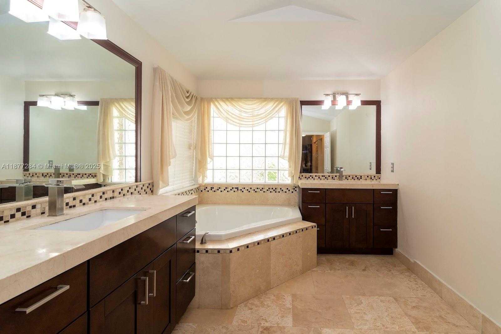 Small Image of 2293 SOUTH WEST 182ND WAY, Miramar Number 19