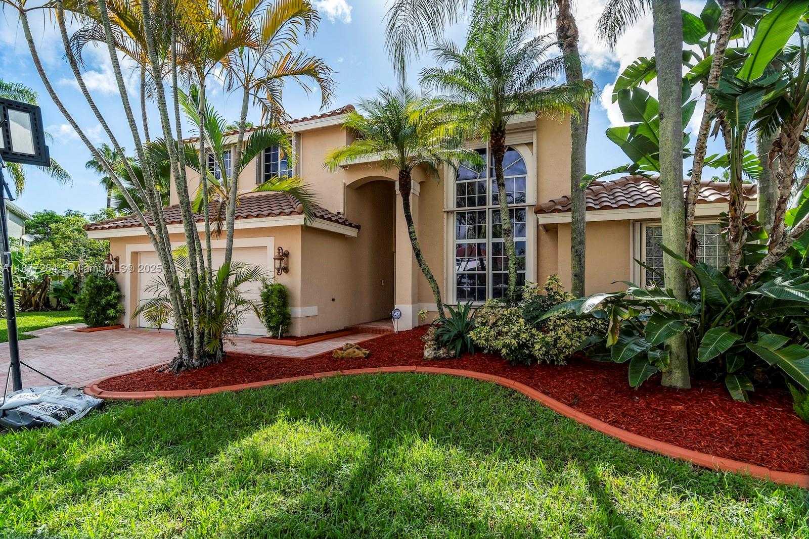 Small Image of 2293 SOUTH WEST 182ND WAY, Miramar Number 2