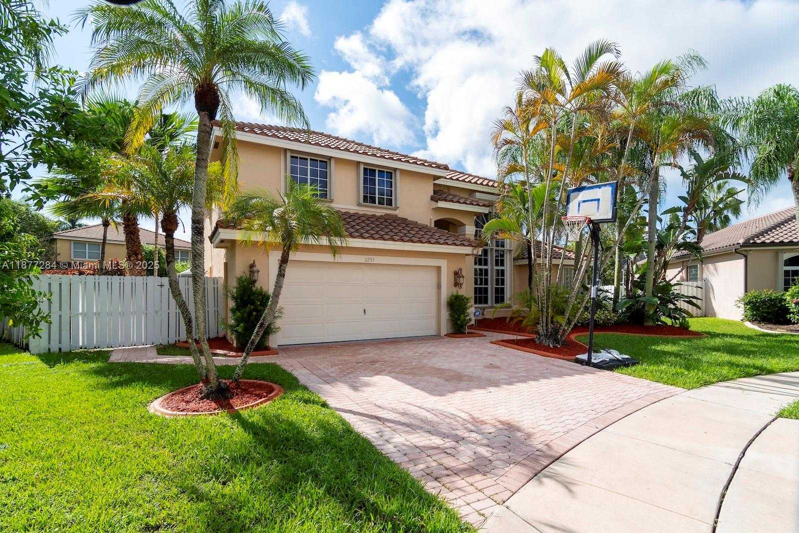 Small Image of 2293 SOUTH WEST 182ND WAY, Miramar Number 3