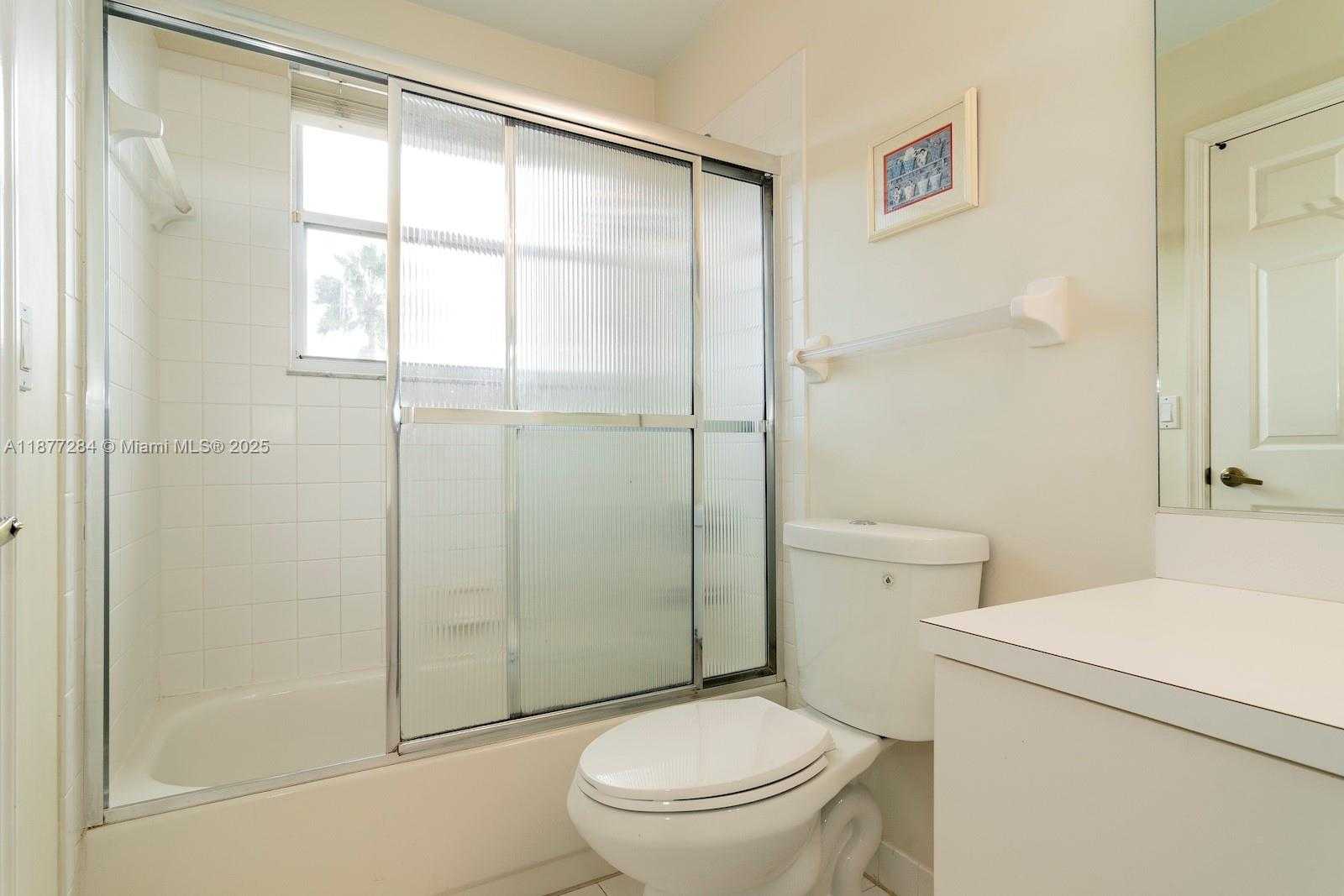 Small Image of 2293 SOUTH WEST 182ND WAY, Miramar Number 31