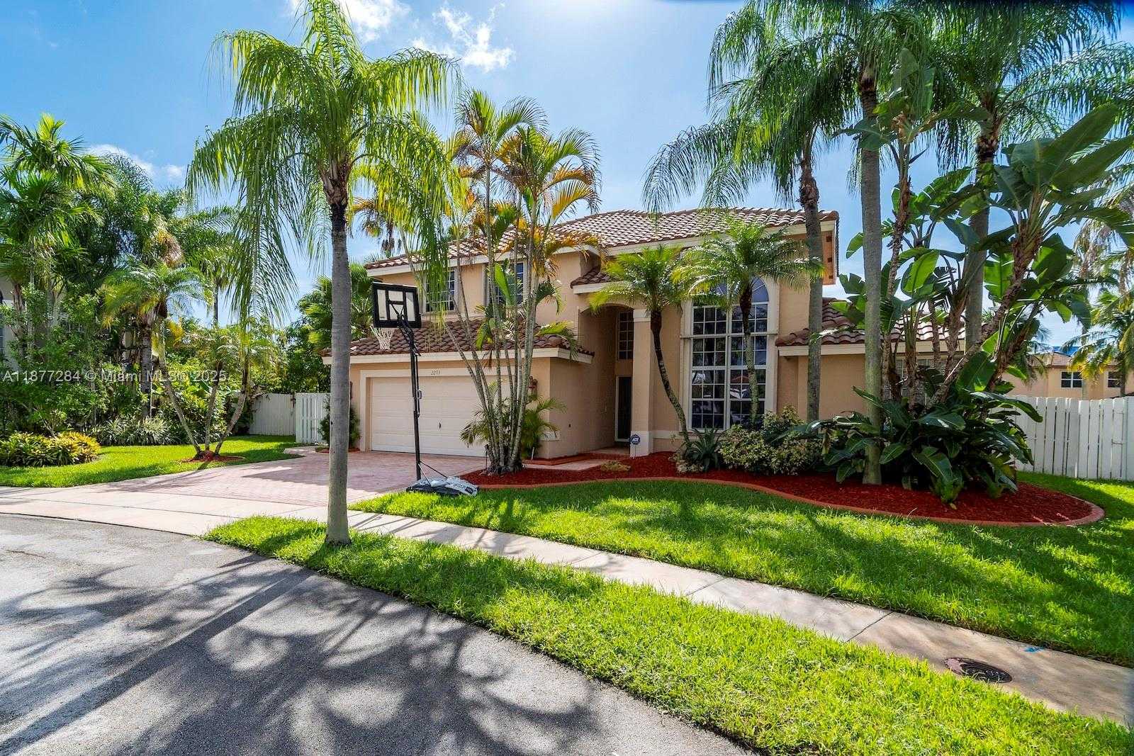Small Image of 2293 SOUTH WEST 182ND WAY, Miramar Number 4