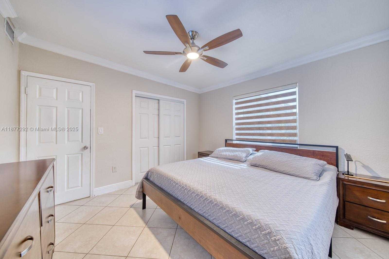 Small Image of 4150 EAST 9TH CT, Hialeah Number 13