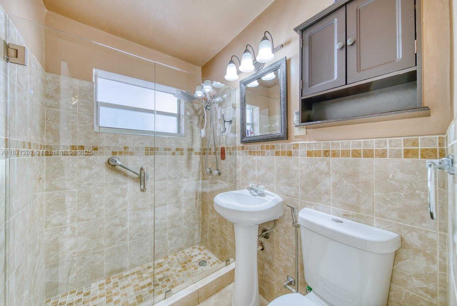 Small Image of 4150 EAST 9TH CT, Hialeah Number 18