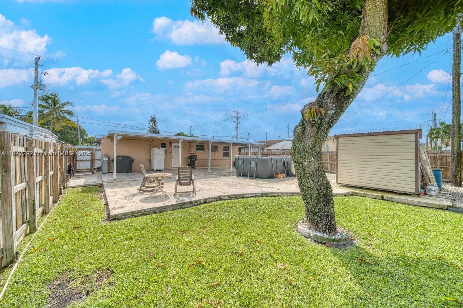 Small Image of 4150 EAST 9TH CT, Hialeah Number 25