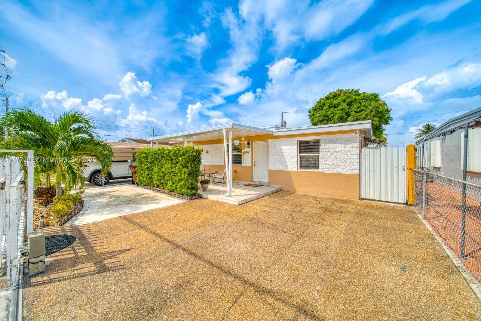 Small Image of 4150 EAST 9TH CT, Hialeah Number 4