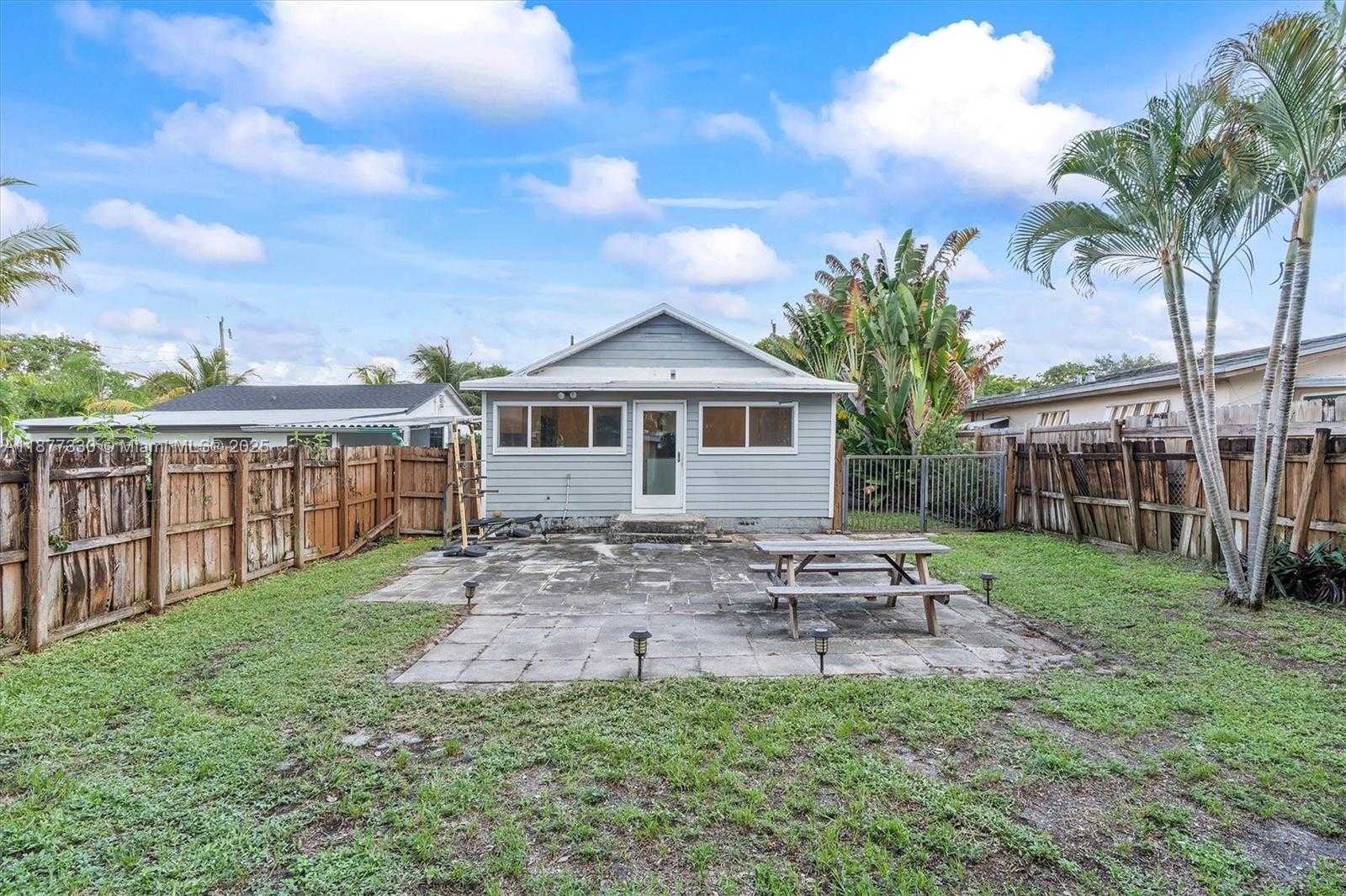 Small Image of 660 NORTH EAST 32ND ST, Oakland Park Number 15