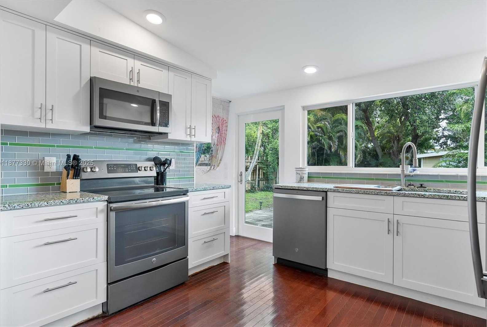 Small Image of 660 NORTH EAST 32ND ST, Oakland Park Number 3