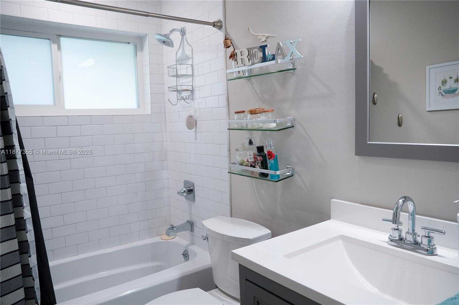 Small Image of 4401 NORTH WEST 45TH ST, Tamarac Number 22