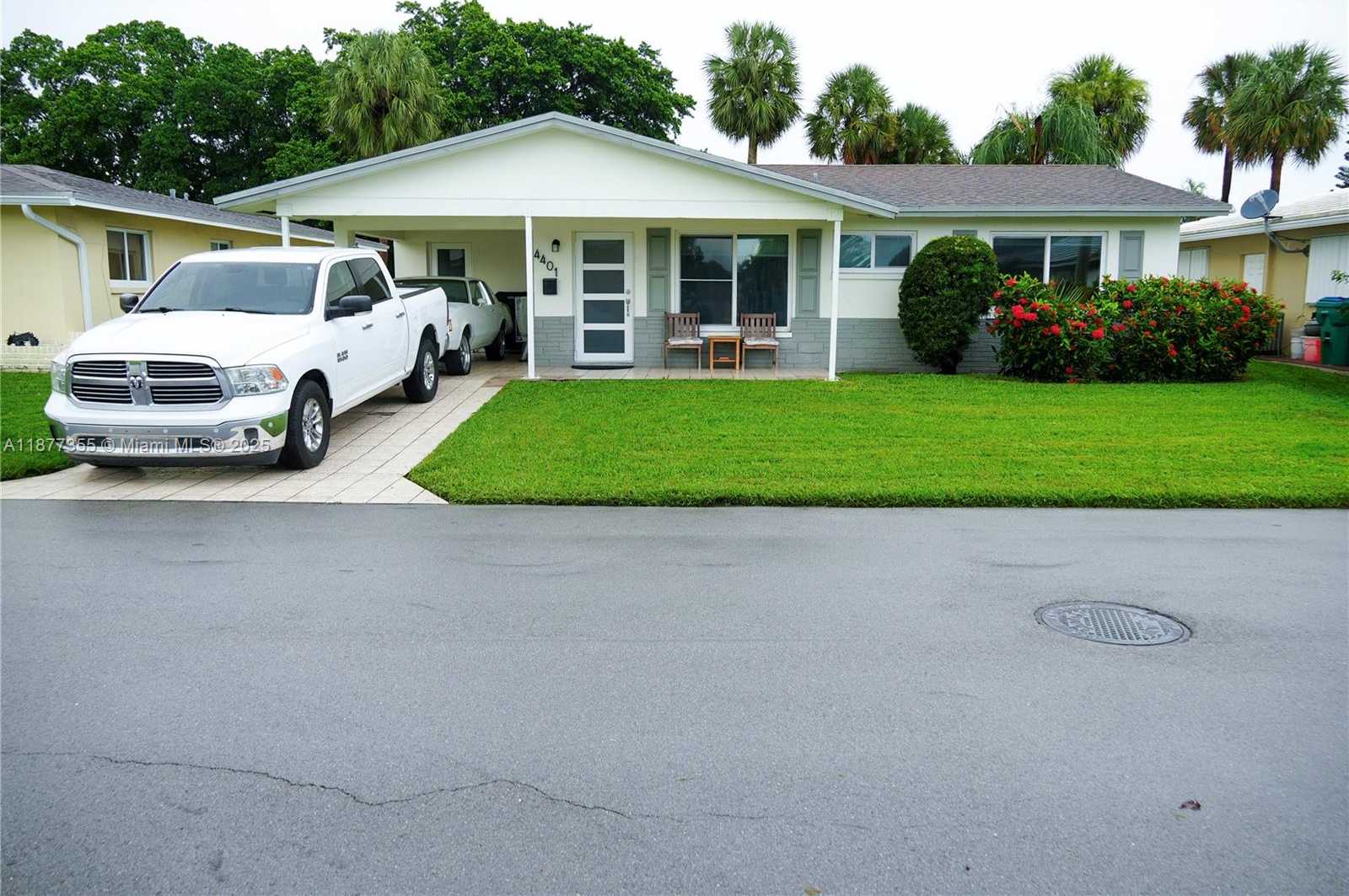 Small Image of 4401 NORTH WEST 45TH ST, Tamarac Number 25