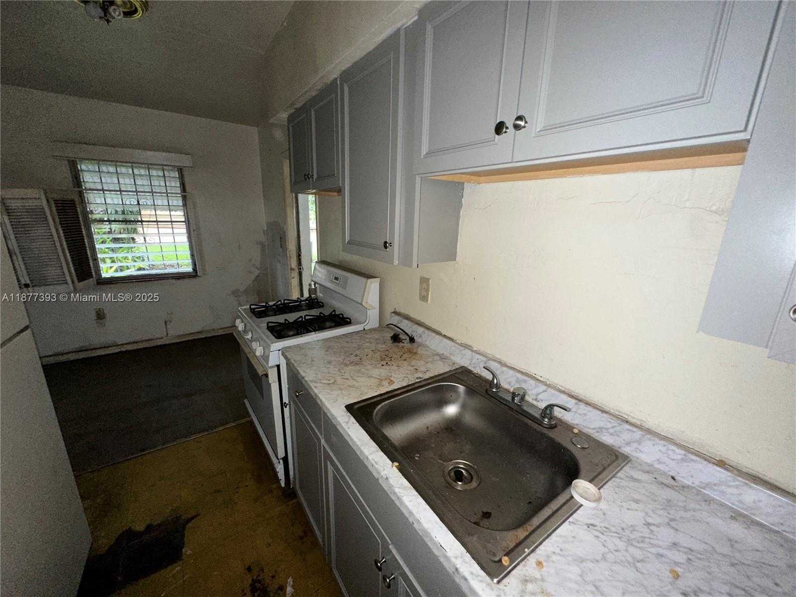 Small Image of 16441 NORTH WEST 18TH AVE, Miami Gardens Number 13