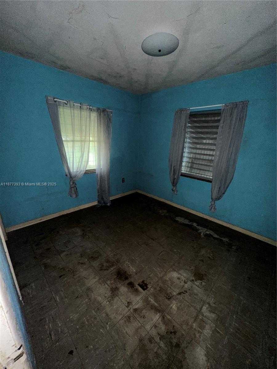 Small Image of 16441 NORTH WEST 18TH AVE, Miami Gardens Number 15