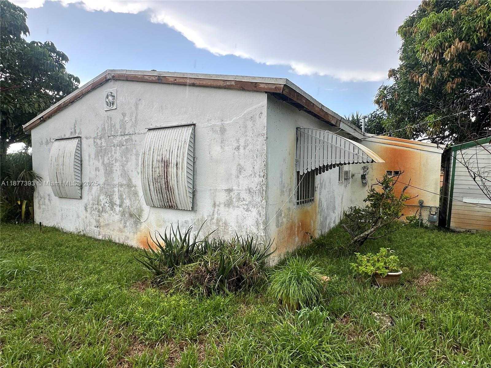 Small Image of 16441 NORTH WEST 18TH AVE, Miami Gardens Number 8