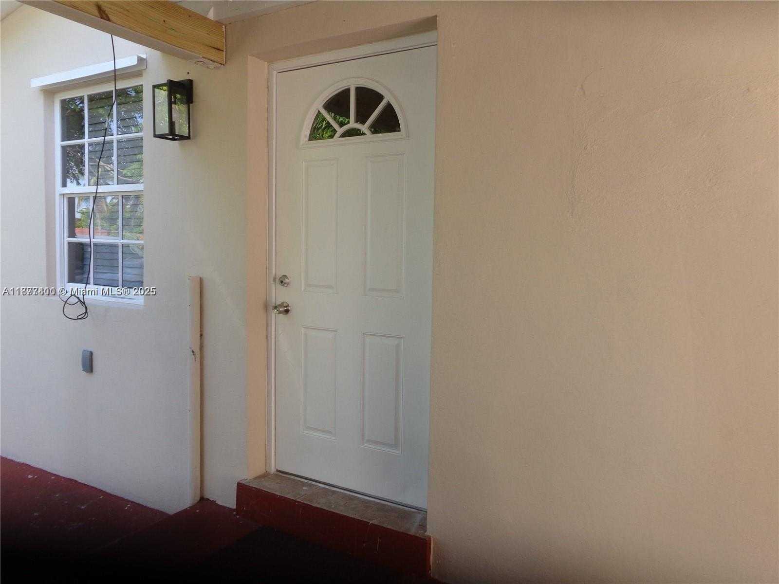 Small Image of 10020 DOMINICAN DR, Cutler Bay Number 2