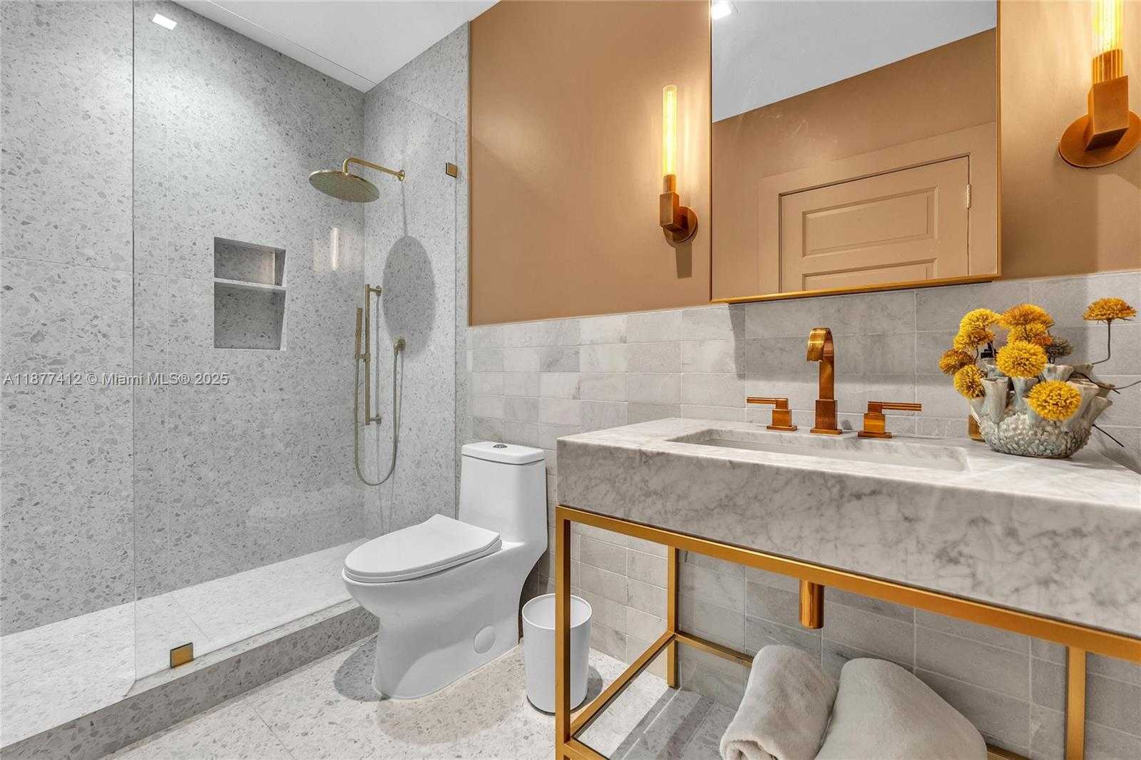 Small Image of 856 TYLER ST, Hollywood Number 35