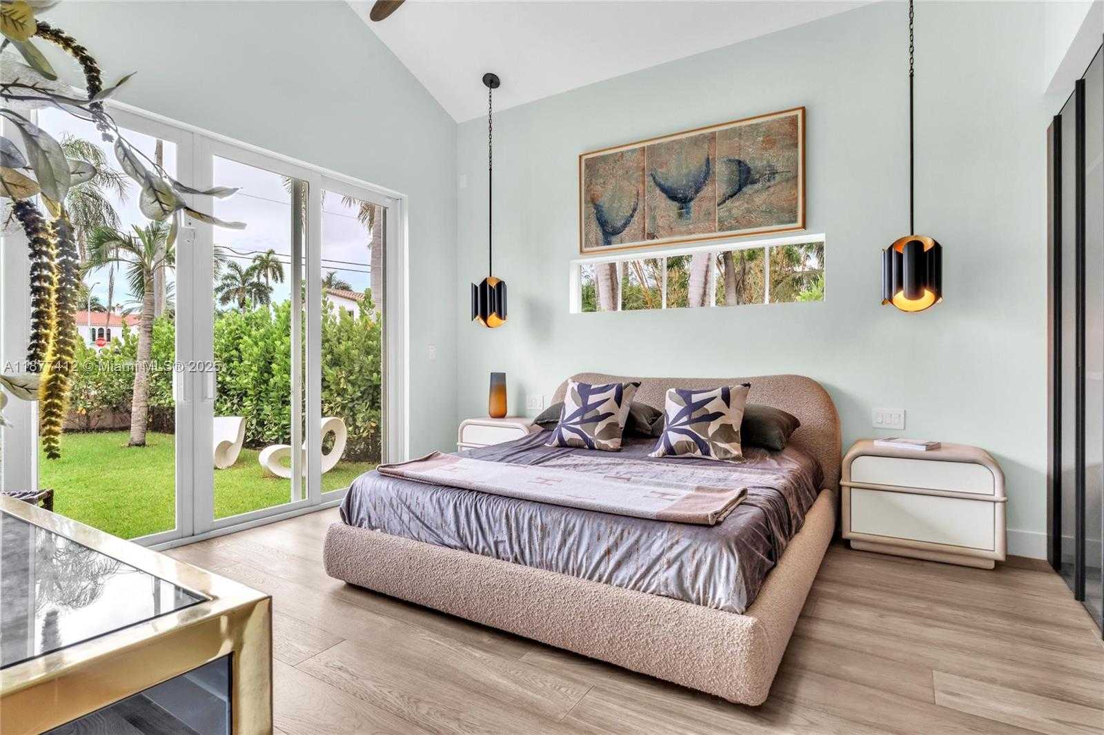 Small Image of 856 TYLER ST, Hollywood Number 6
