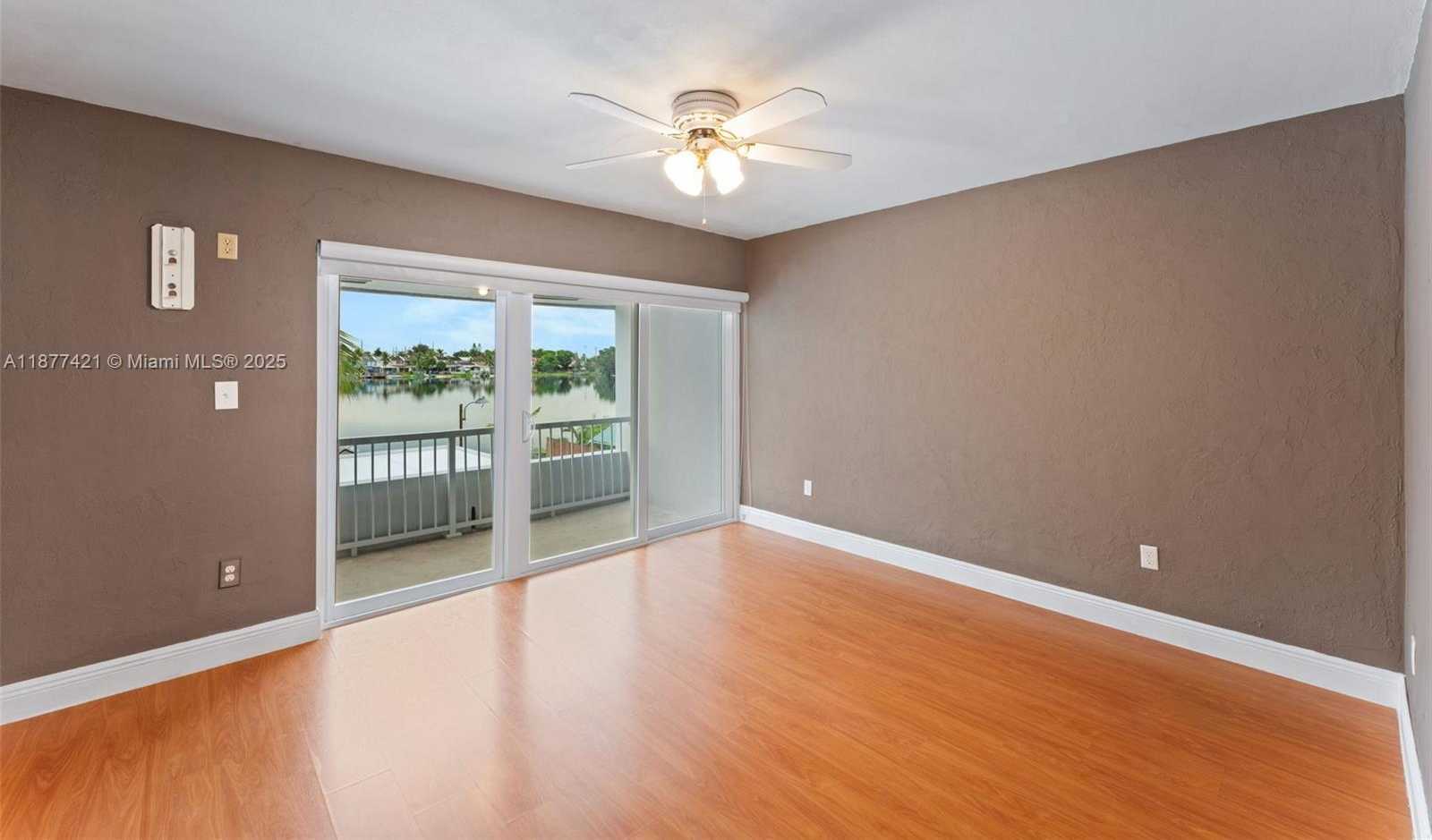 Small Image of 7025 WEST 19TH CT, Hialeah Number 17