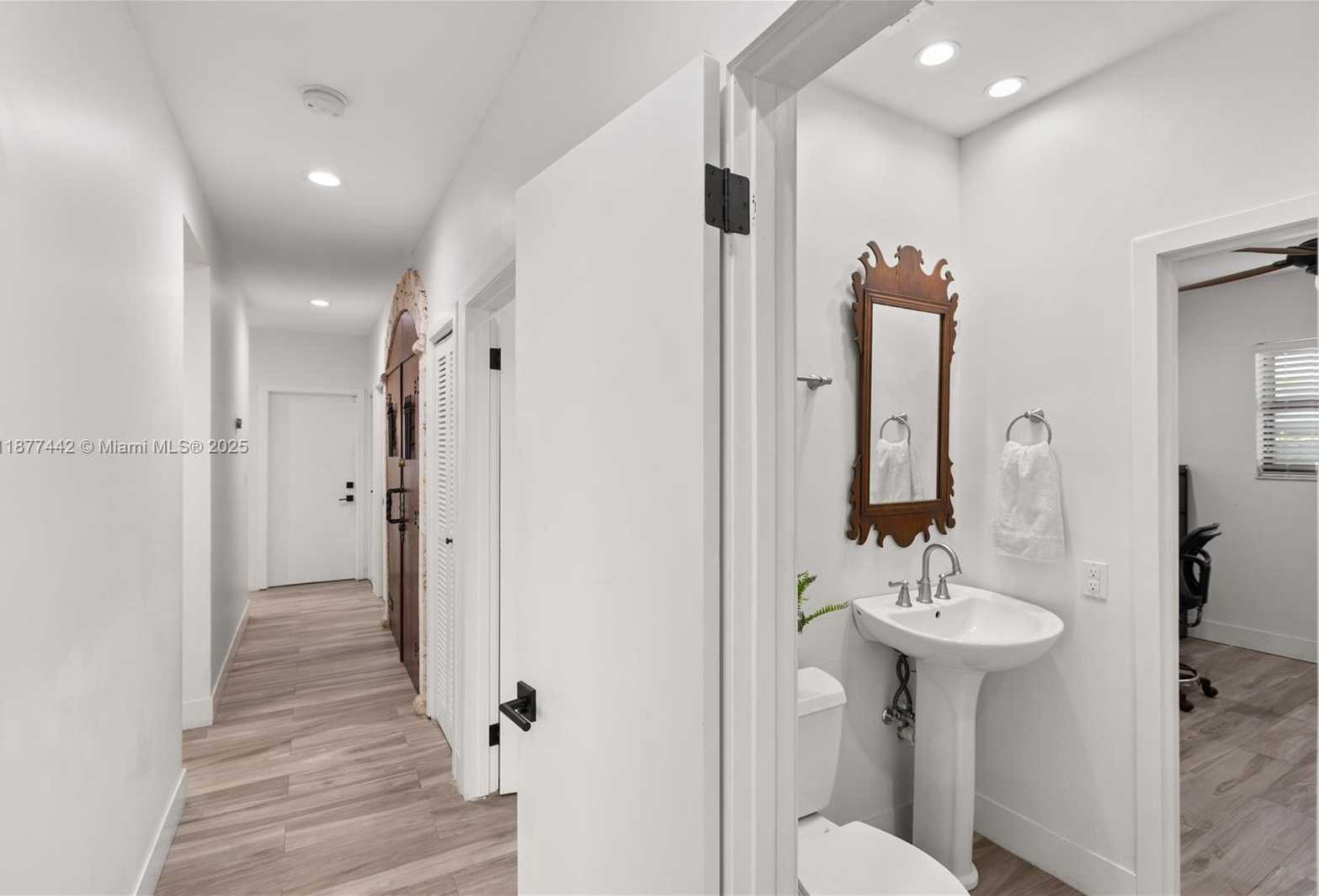 Small Image of 13505 SOUTH WEST 83RD CT, Pinecrest Number 30