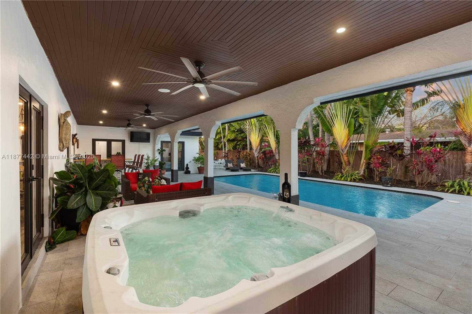 Small Image of 13505 SOUTH WEST 83RD CT, Pinecrest Number 49