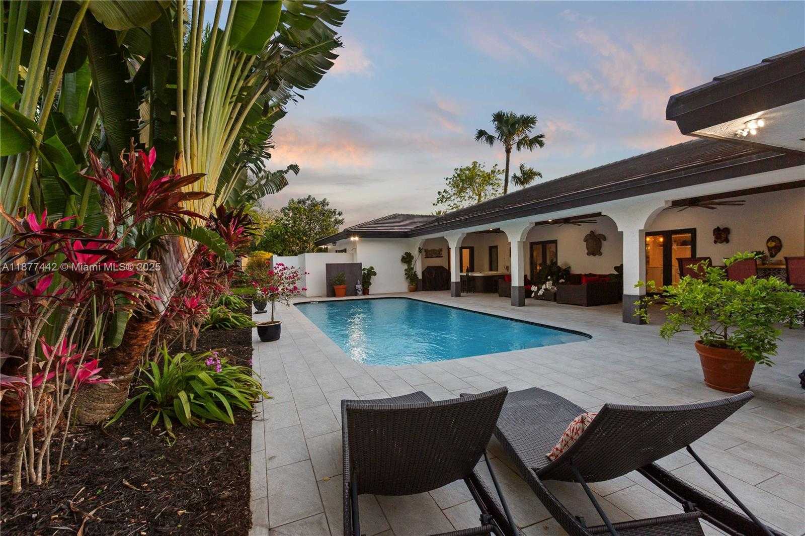 Small Image of 13505 SOUTH WEST 83RD CT, Pinecrest Number 5