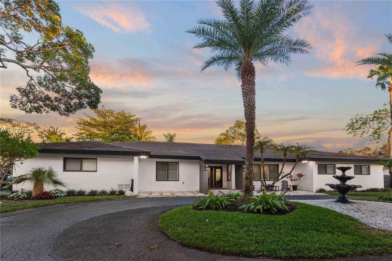 Small Image of 13505 SOUTH WEST 83RD CT, Pinecrest Number 53