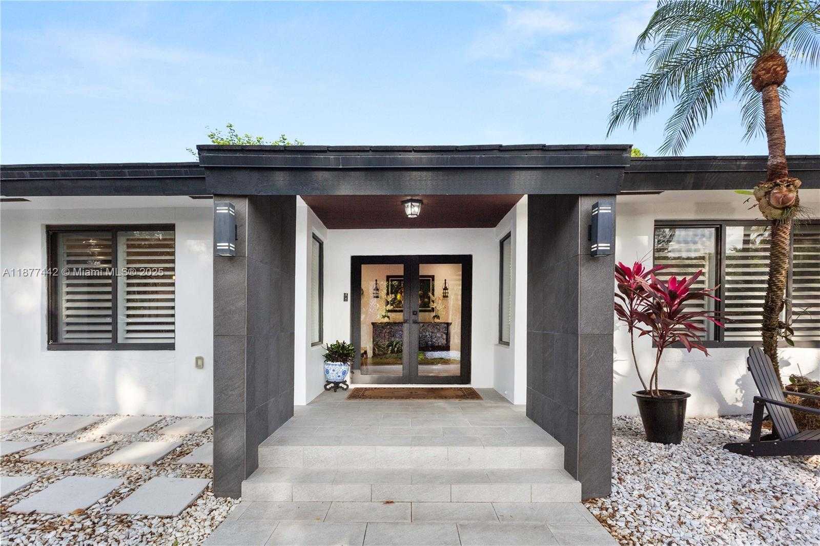 Small Image of 13505 SOUTH WEST 83RD CT, Pinecrest Number 6