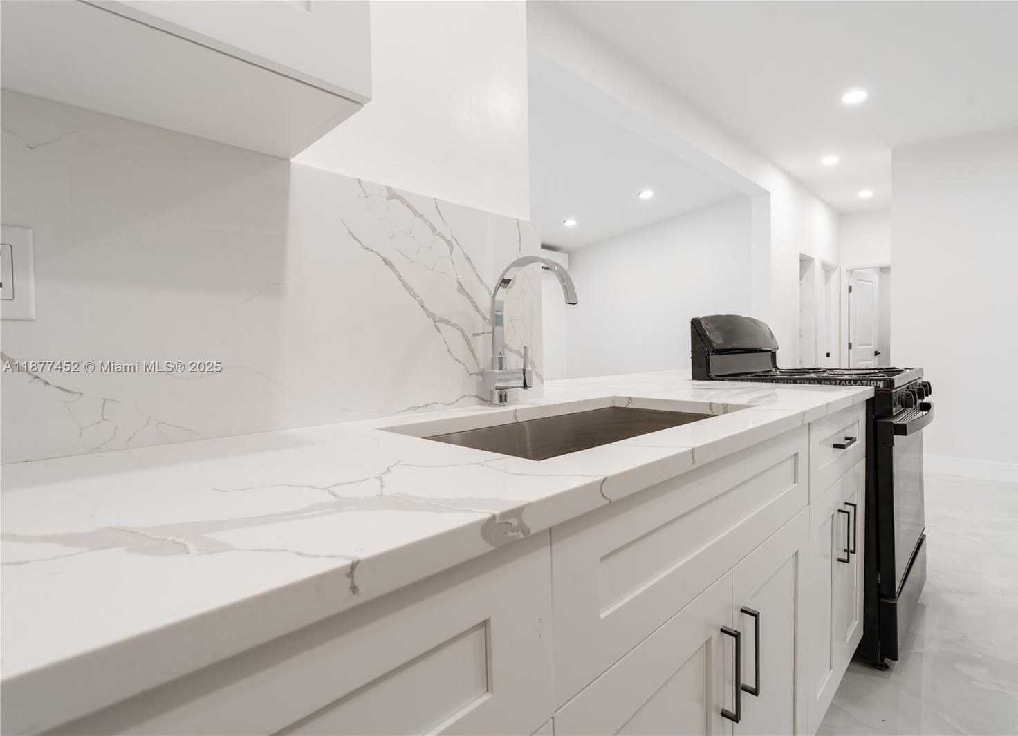Small Image of 4041 NORTH EAST 15TH TER, Pompano Beach Number 9
