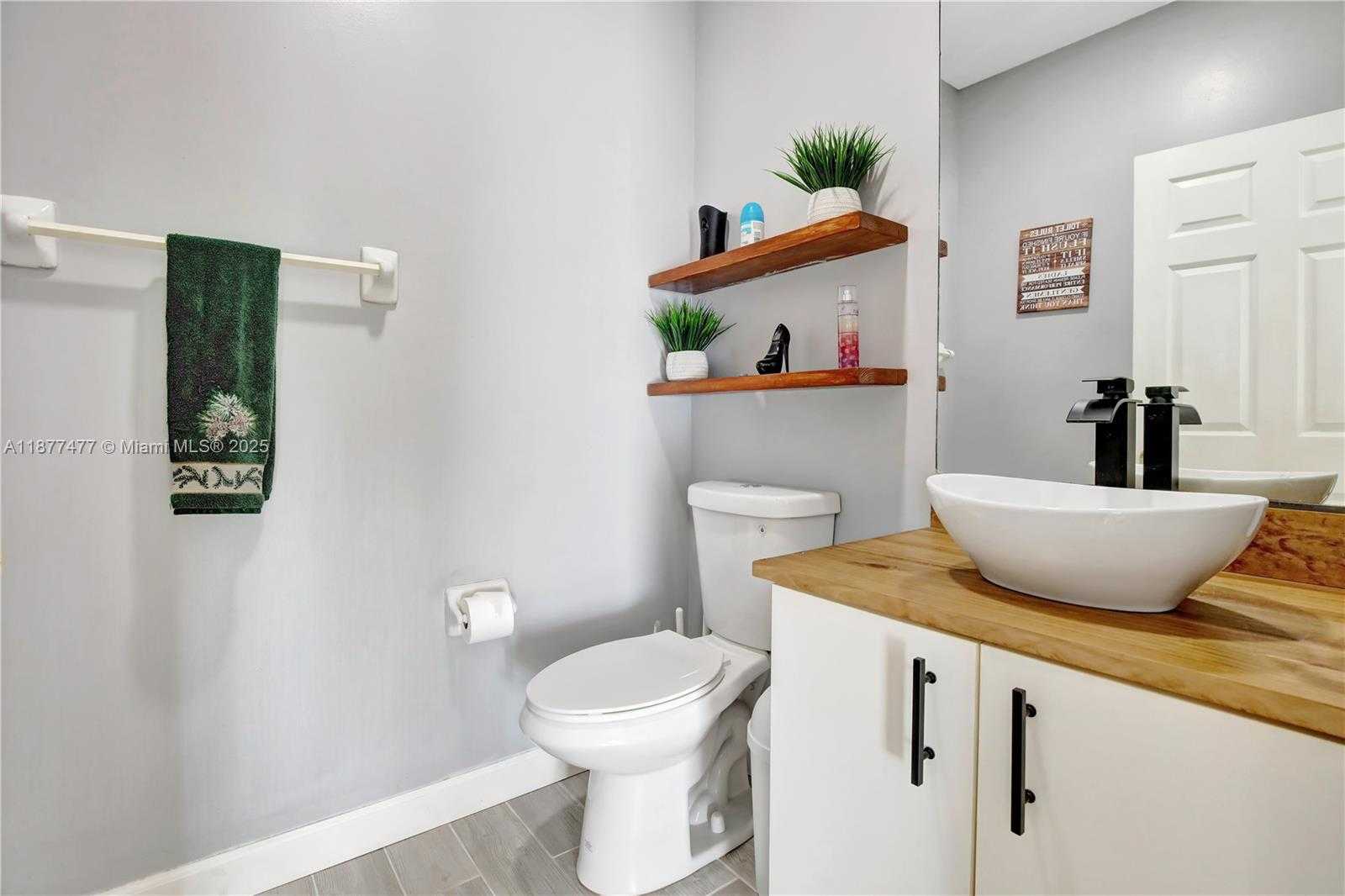 Small Image of 1874 NORTH WEST 74TH WAY, Pembroke Pines Number 17