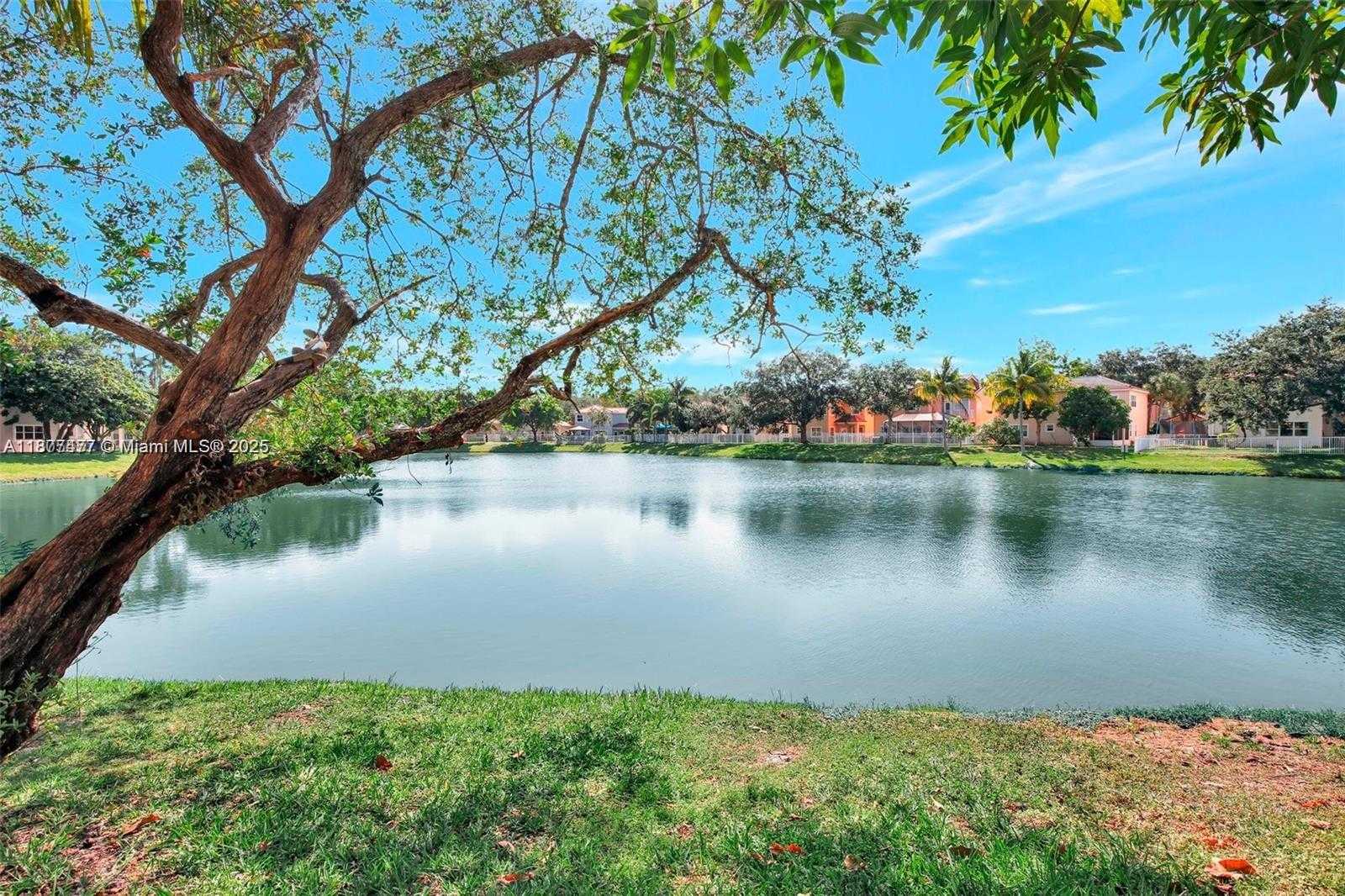 Small Image of 1874 NORTH WEST 74TH WAY, Pembroke Pines Number 3