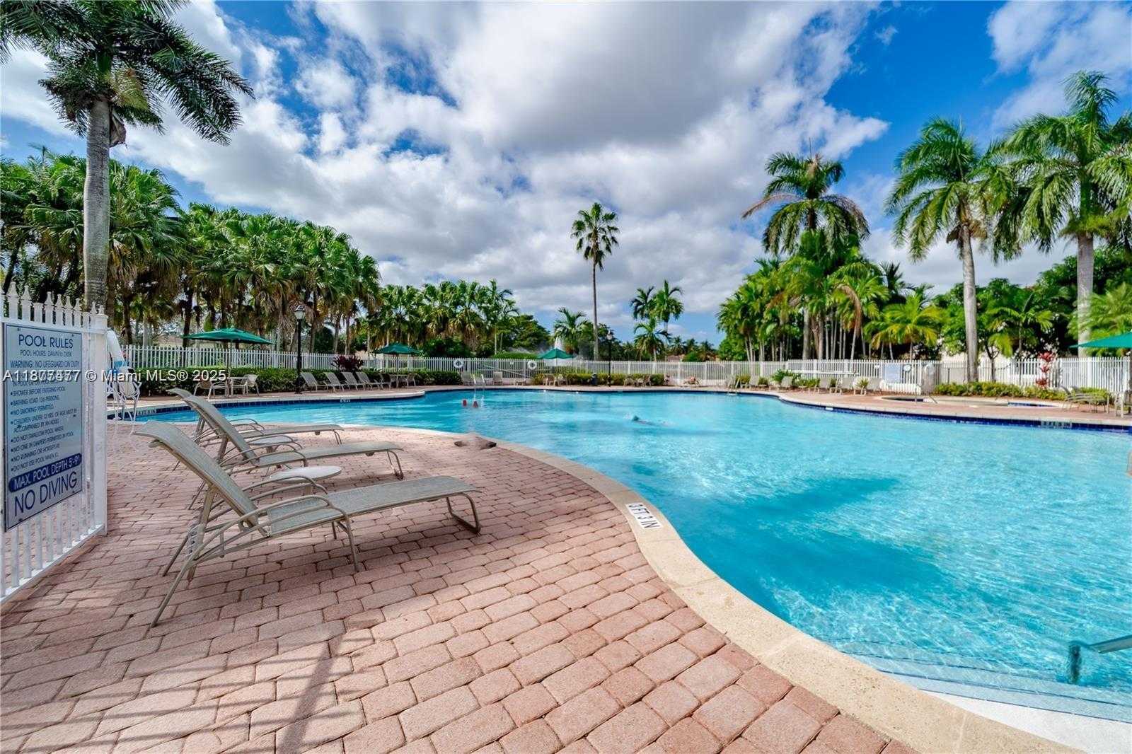 Small Image of 1874 NORTH WEST 74TH WAY, Pembroke Pines Number 41