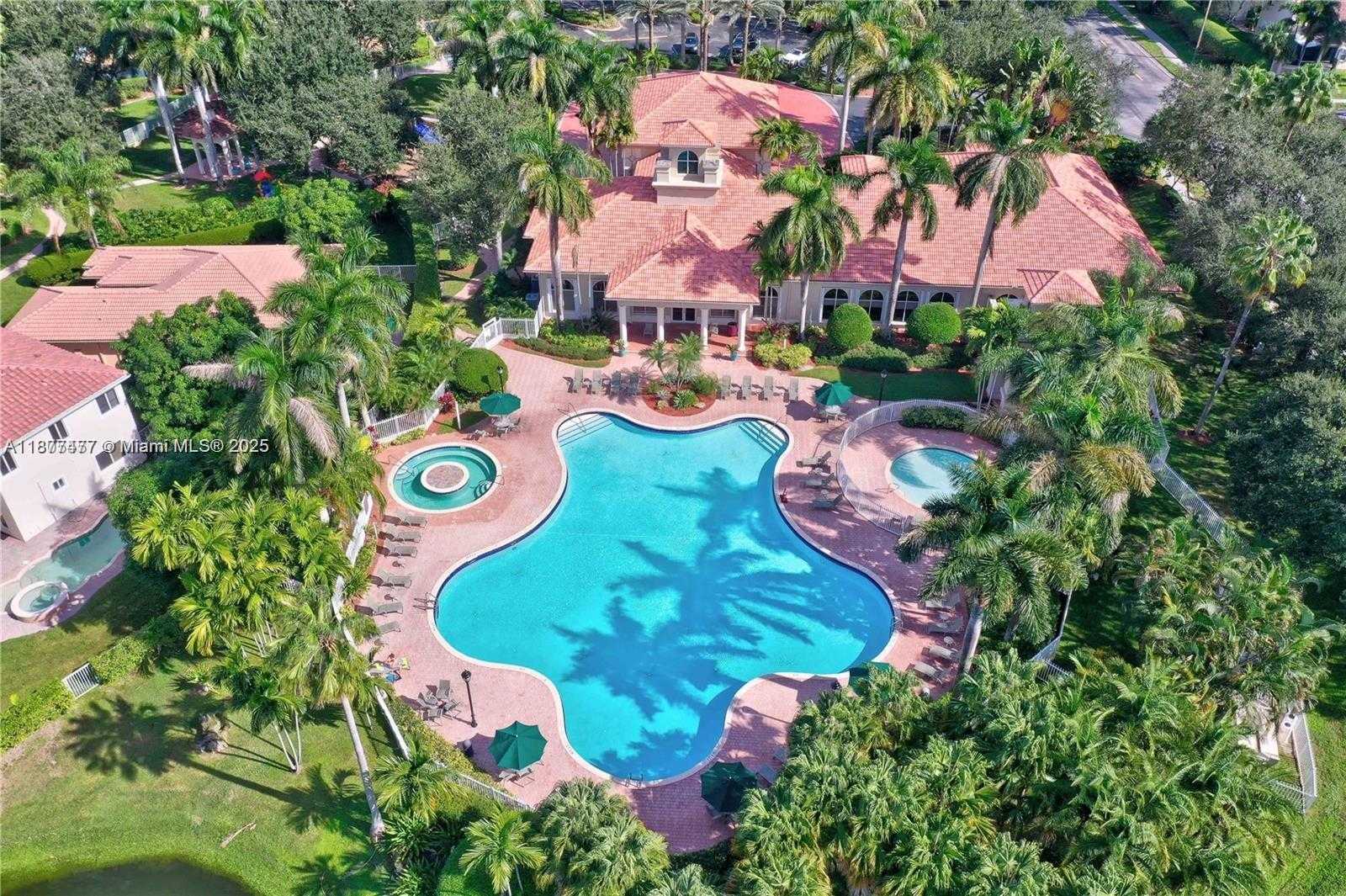 Small Image of 1874 NORTH WEST 74TH WAY, Pembroke Pines Number 43