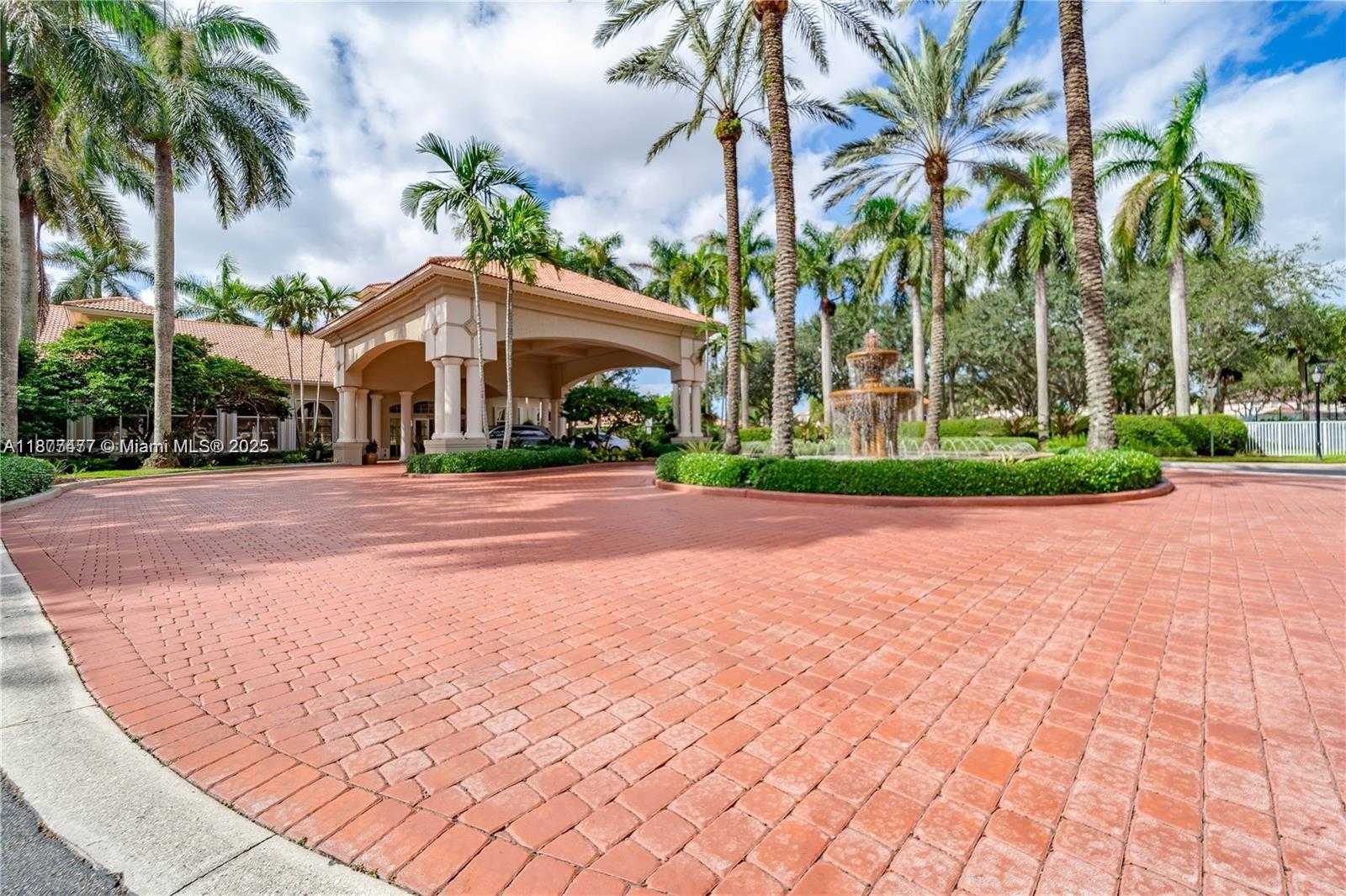 Small Image of 1874 NORTH WEST 74TH WAY, Pembroke Pines Number 45