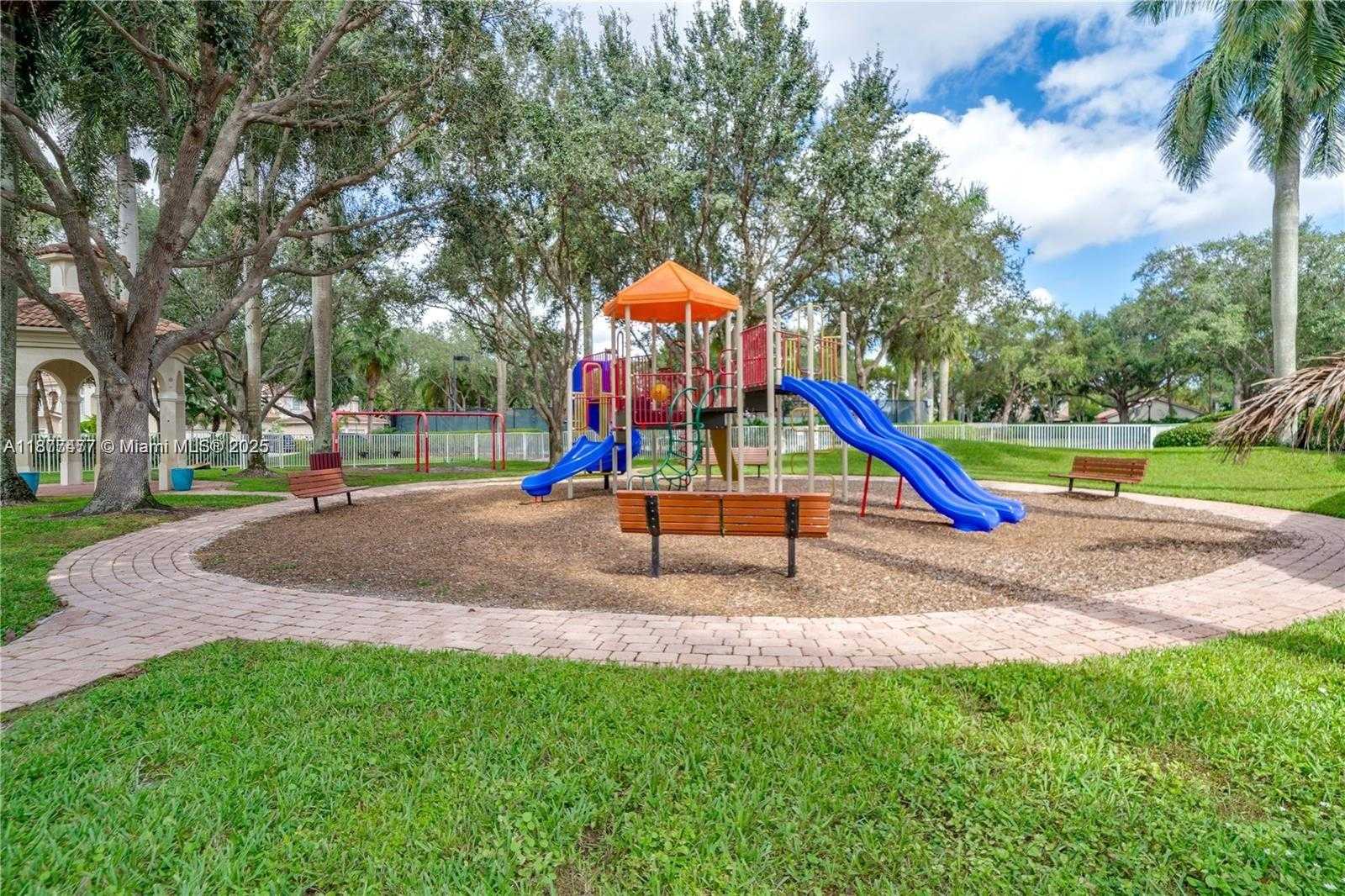 Small Image of 1874 NORTH WEST 74TH WAY, Pembroke Pines Number 47