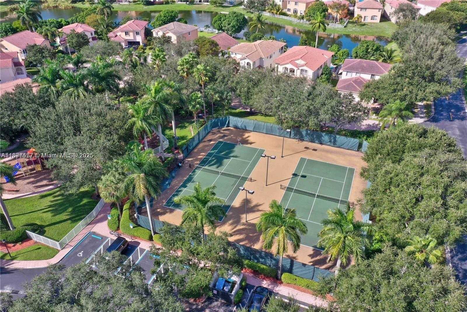 Small Image of 1874 NORTH WEST 74TH WAY, Pembroke Pines Number 49