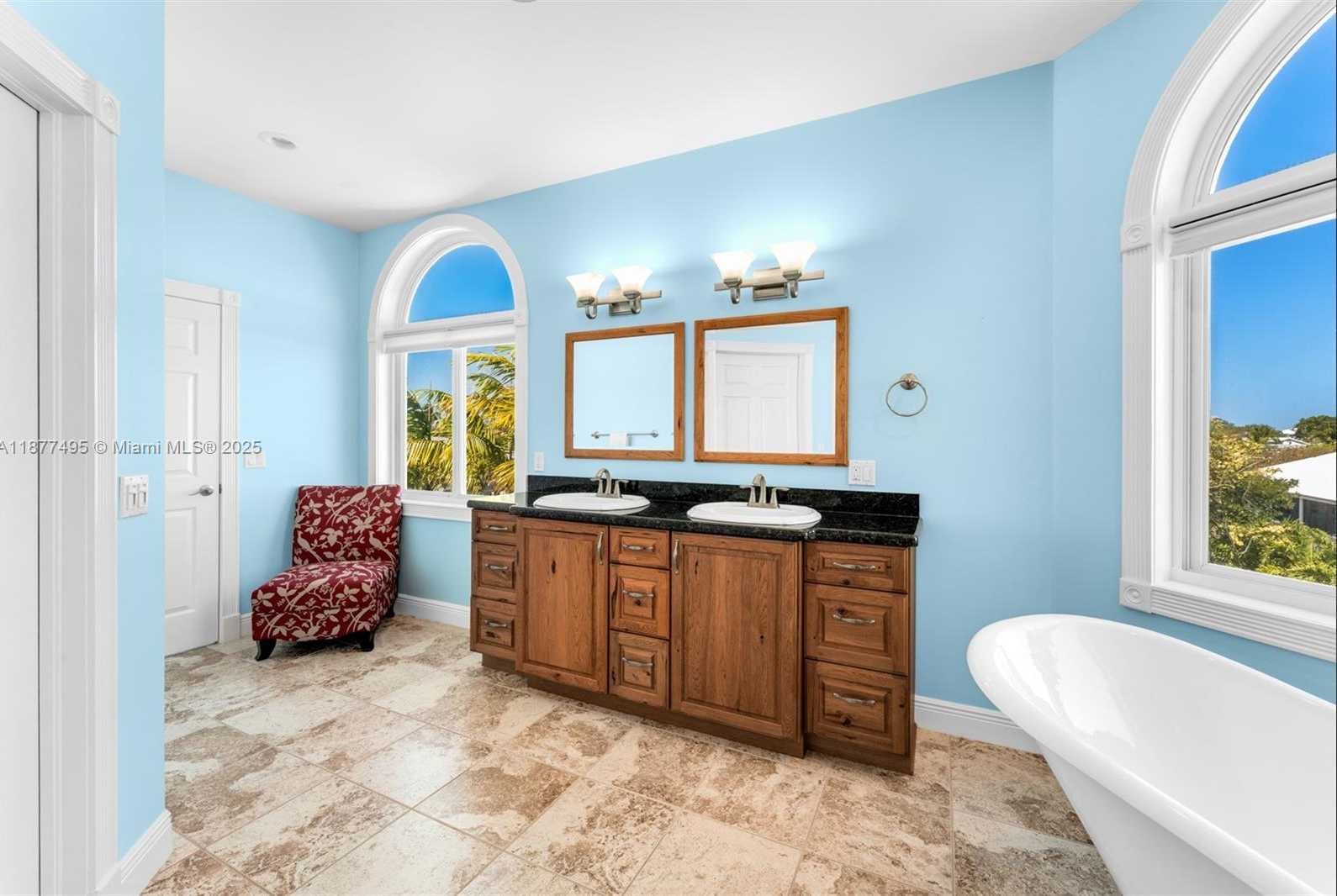 Small Image of 3742 SEAGRAPE ST, Big Pine Number 24