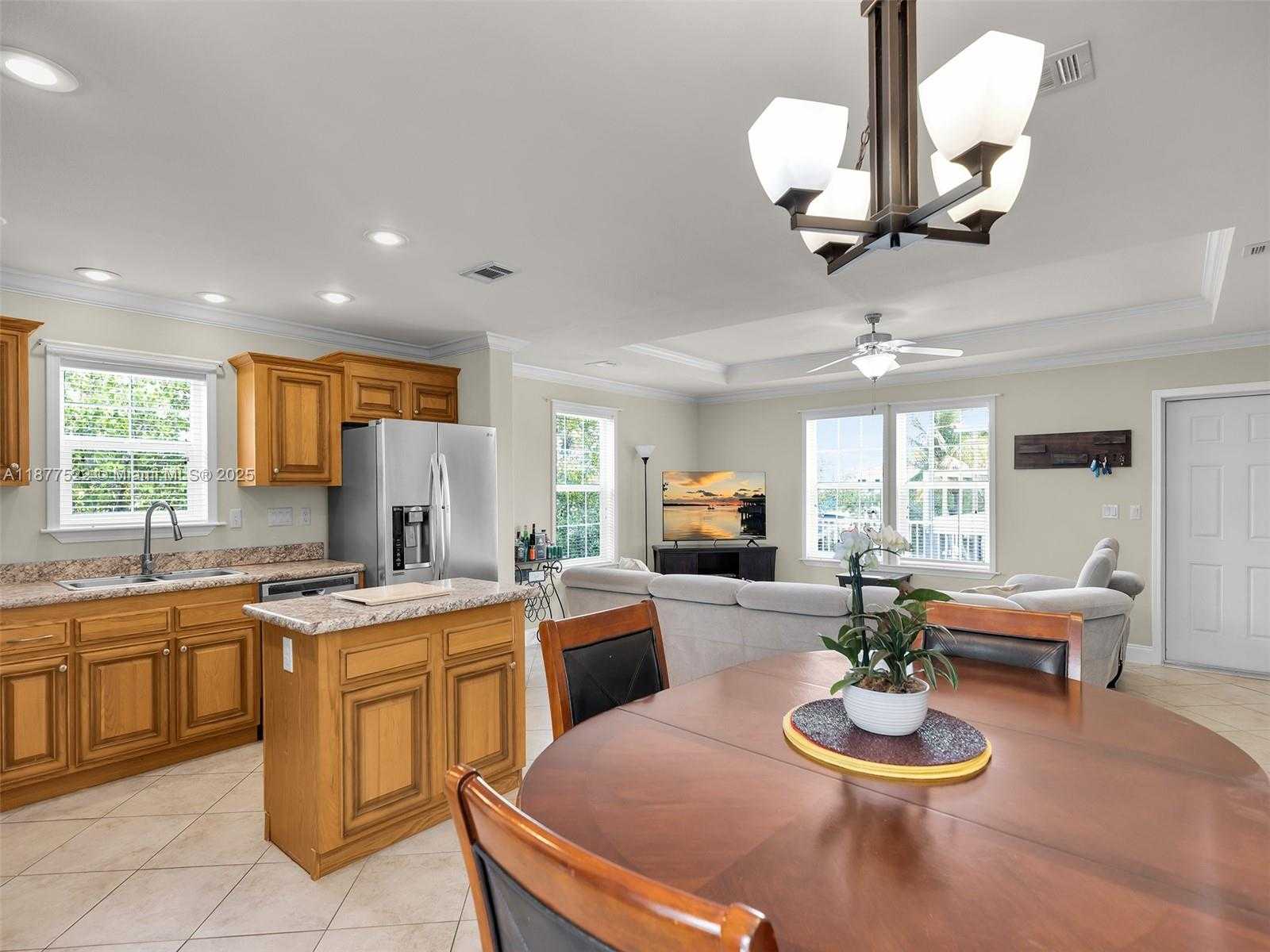 Small Image of 437 PIRATES RD, Torch Key Number 17