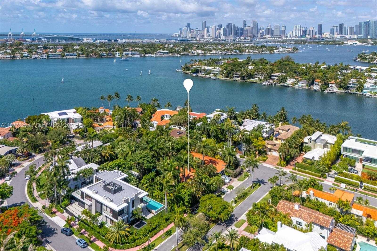 Small Image of 114 1ST RIVO ALTO TER, Miami Beach Number 19