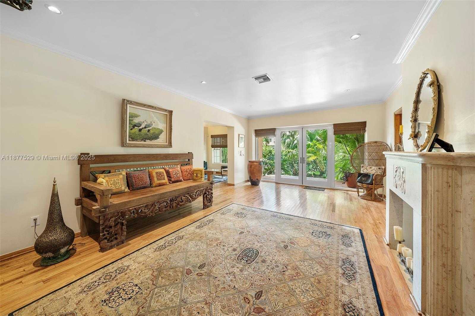 Small Image of 114 1ST RIVO ALTO TER, Miami Beach Number 5