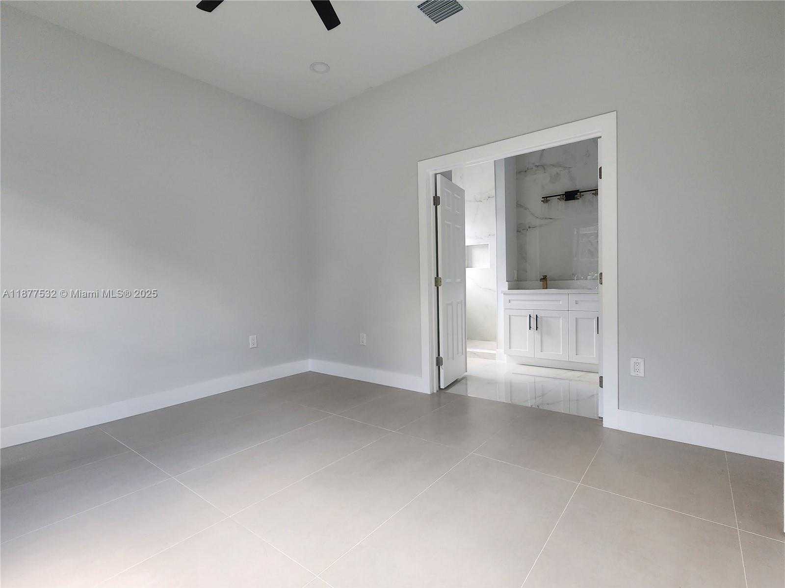 Small Image of 1212 NW 4th Ave, Fort Lauderdale, FL 33311, USA Number 24
