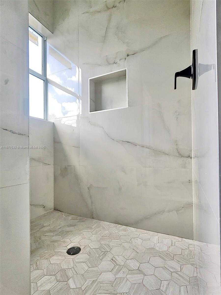 Small Image of 1212 NW 4th Ave, Fort Lauderdale, FL 33311, USA Number 31
