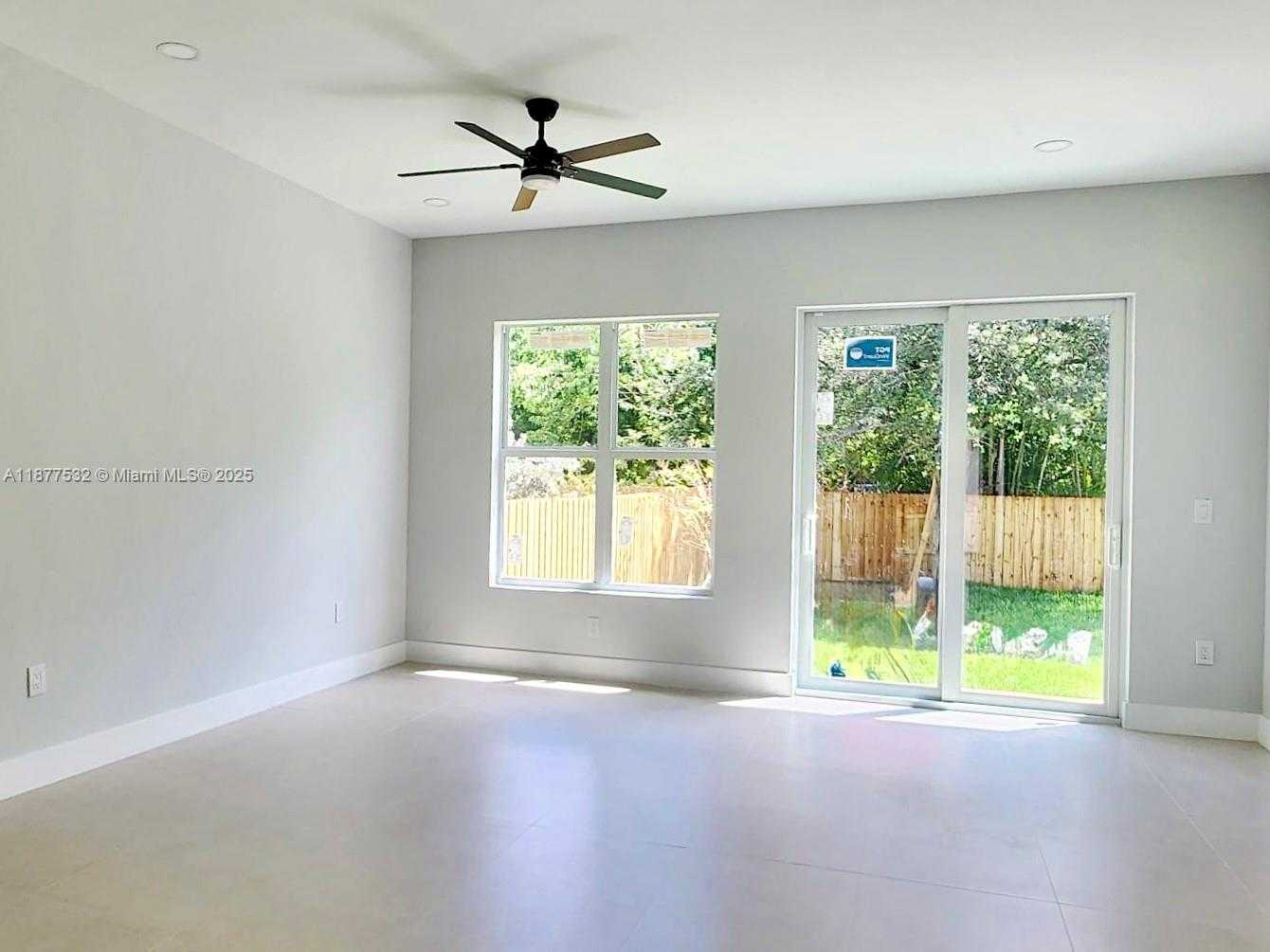 Small Image of 1212 NW 4th Ave, Fort Lauderdale, FL 33311, USA Number 33