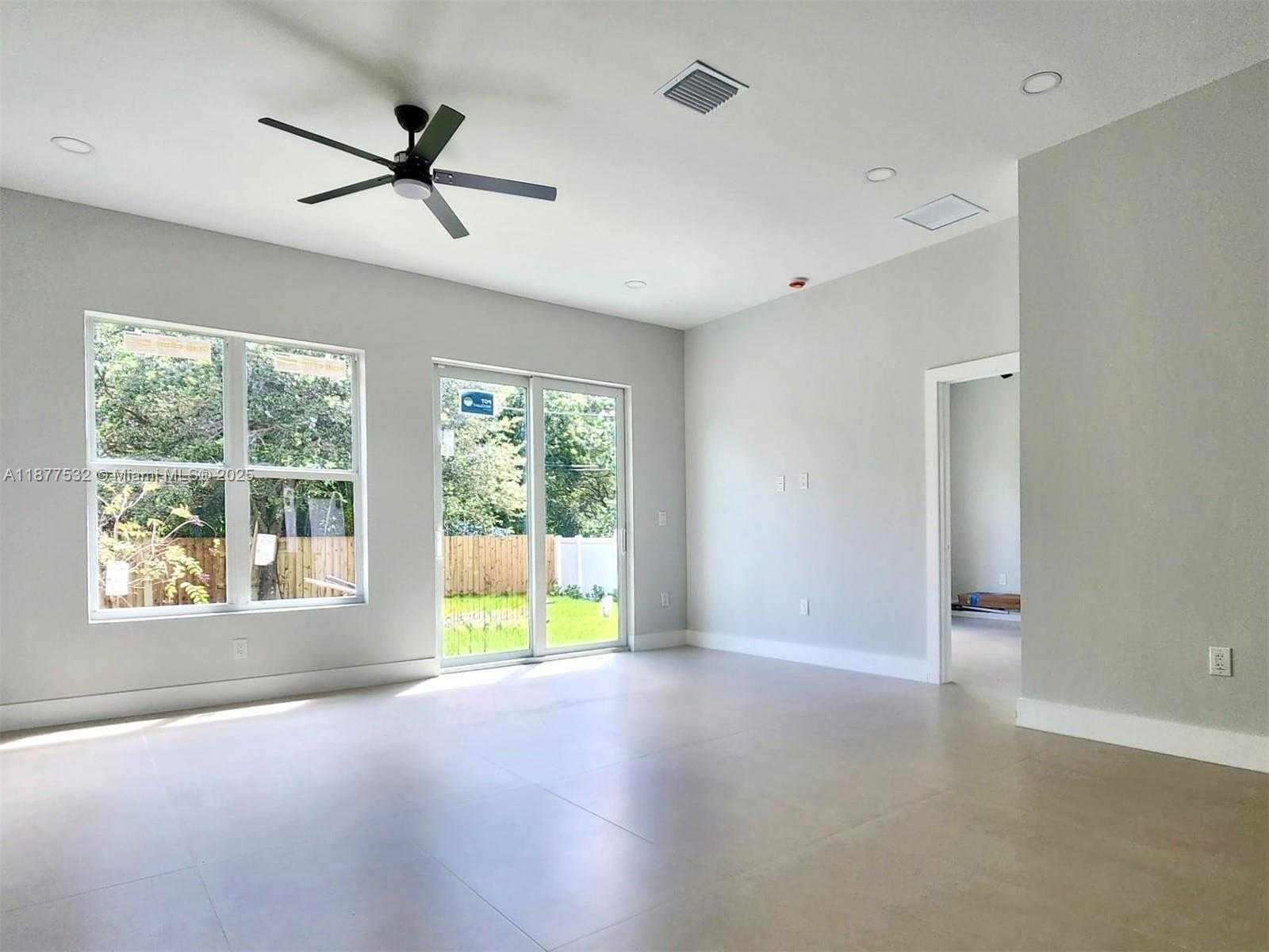 Small Image of 1212 NW 4th Ave, Fort Lauderdale, FL 33311, USA Number 40
