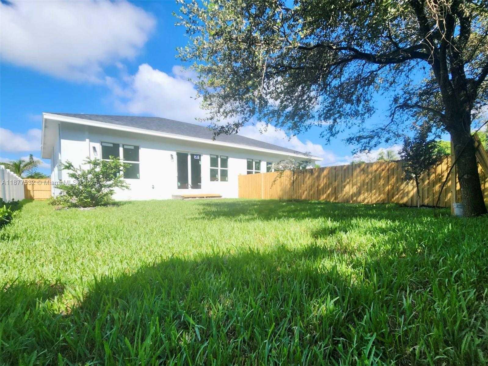 Small Image of 1212 NW 4th Ave, Fort Lauderdale, FL 33311, USA Number 45