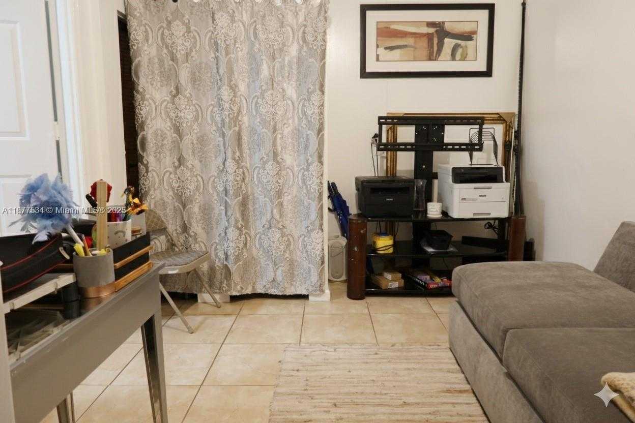 Small Image of 9740 SOUTH WEST 13TH ST, Pembroke Pines Number 14