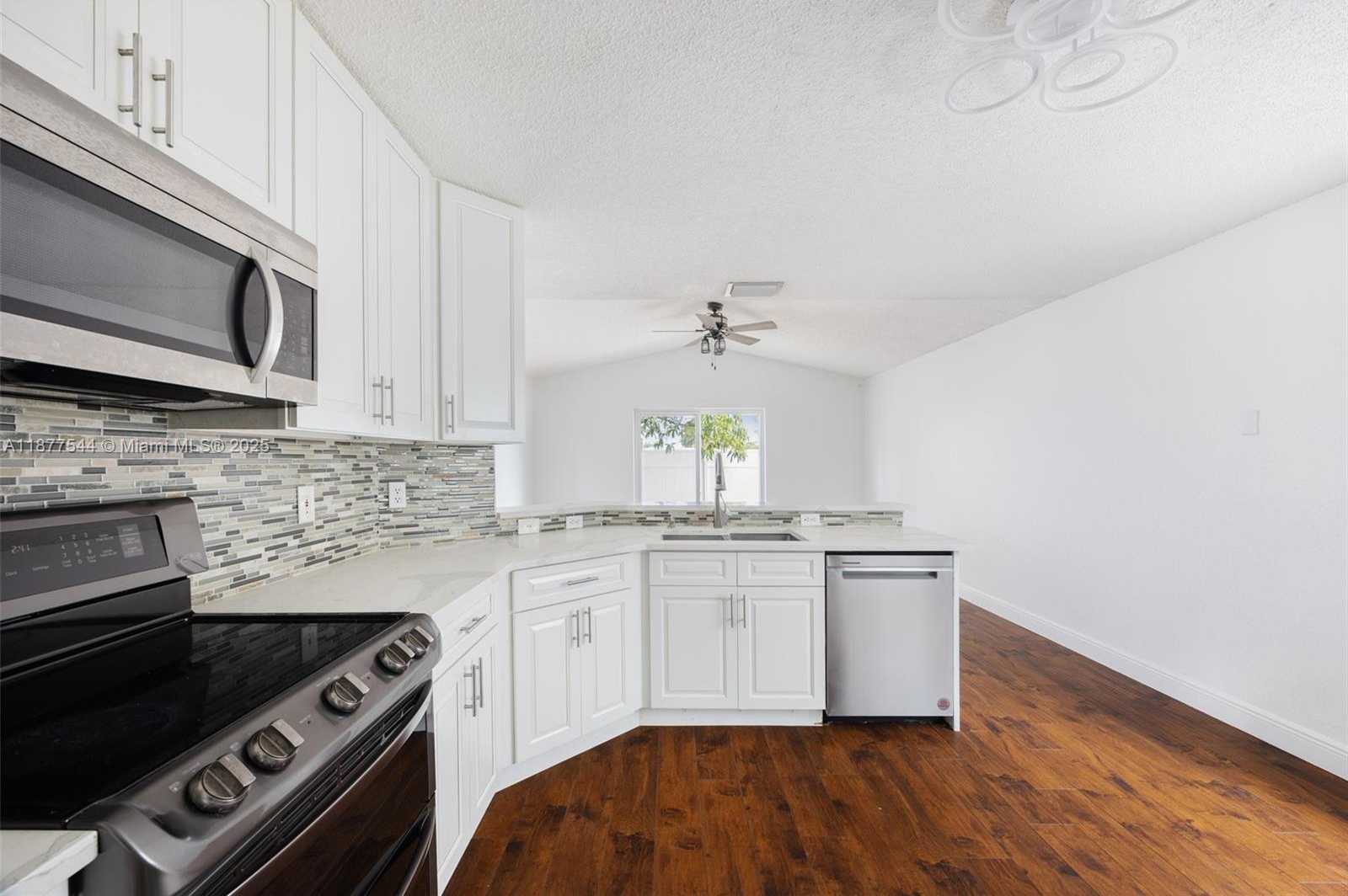 Small Image of 8317 BERMUDA SOUND WAY, Boynton Beach Number 11