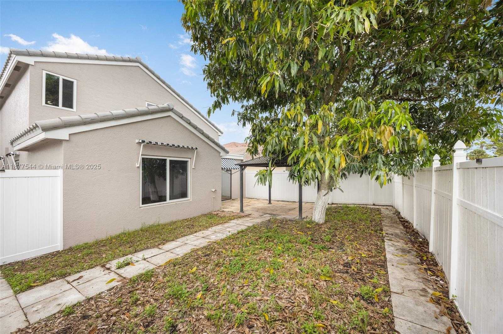 Small Image of 8317 BERMUDA SOUND WAY, Boynton Beach Number 25