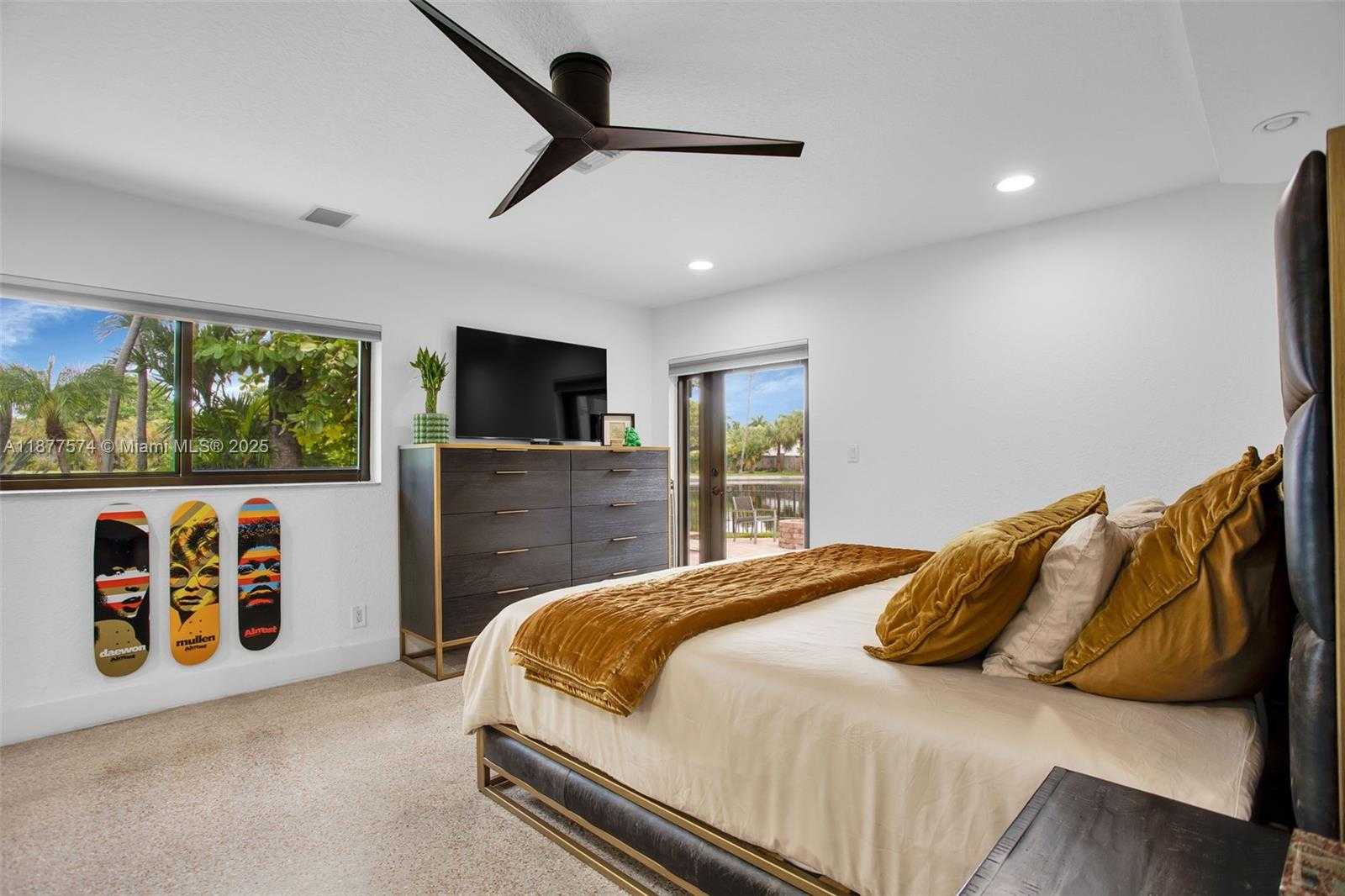 Small Image of 3008 NORTH EAST 1ST TERRACE, Wilton Manors Number 19